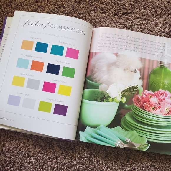 💥2 for $20💥CelebraTORI book - Picture 5 of 8